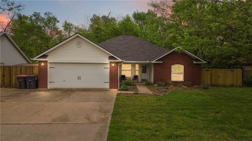 Welcome to this well-maintained 3-bedroom, 2-bath home in a - photo 2