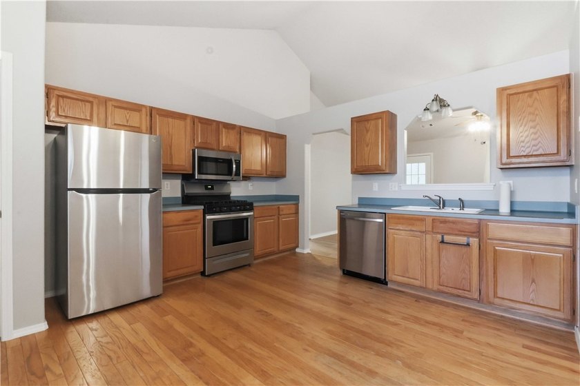 Welcome to this well-maintained 3-bedroom, 2-bath home in a - photo 8