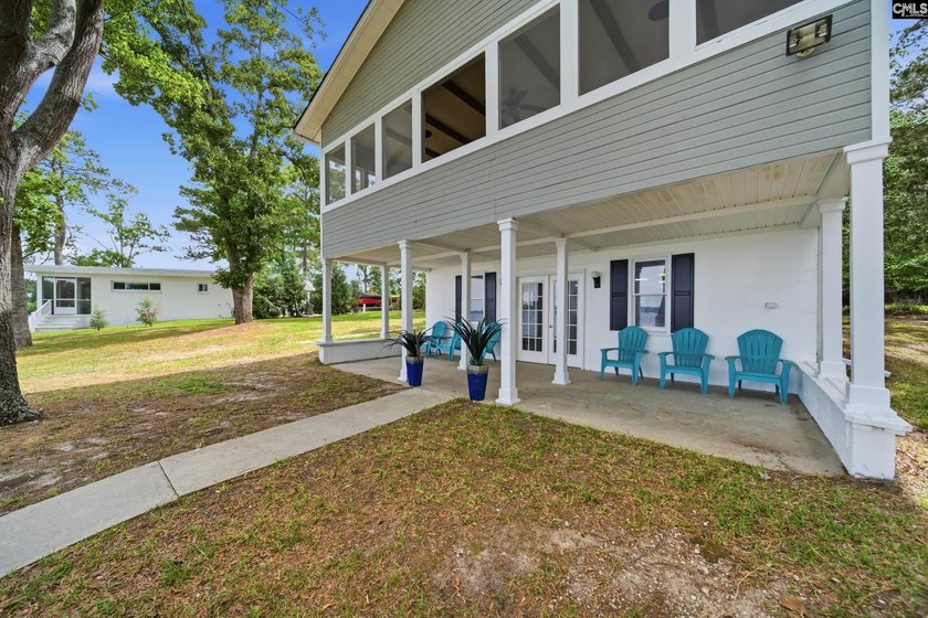 Opportunity for endless sunsets on beautiful Lake Murray! - photo 17