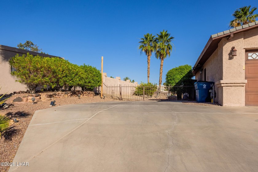Tucked away in the highly sought-after Residential Estates - photo 7