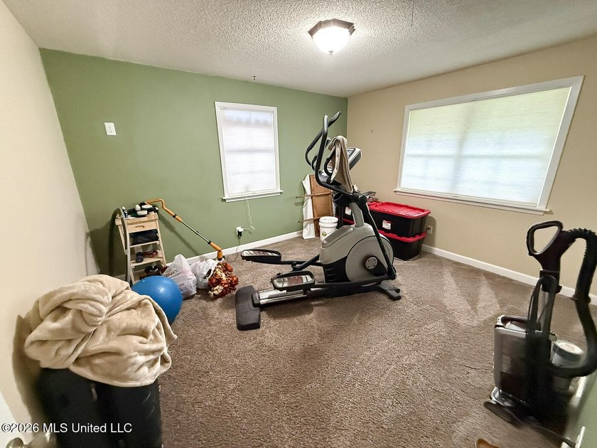 Honey, grab the fishing poles! This is the country retreat - photo 33