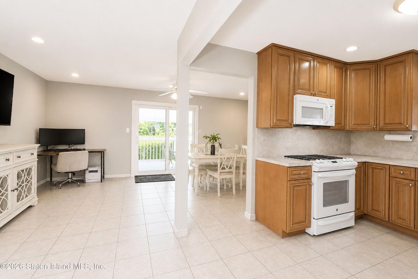 Welcome to 126 Tyrrell Street a 3-bedroom, 3-bath two-family - photo 11