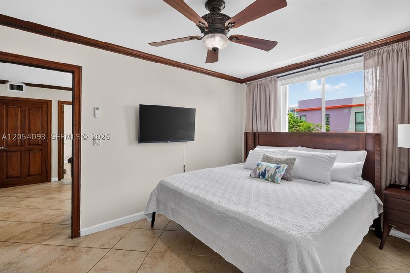 Move-in ready 2-bedroom, 2-bath condo in the heart of Miami! - photo 15