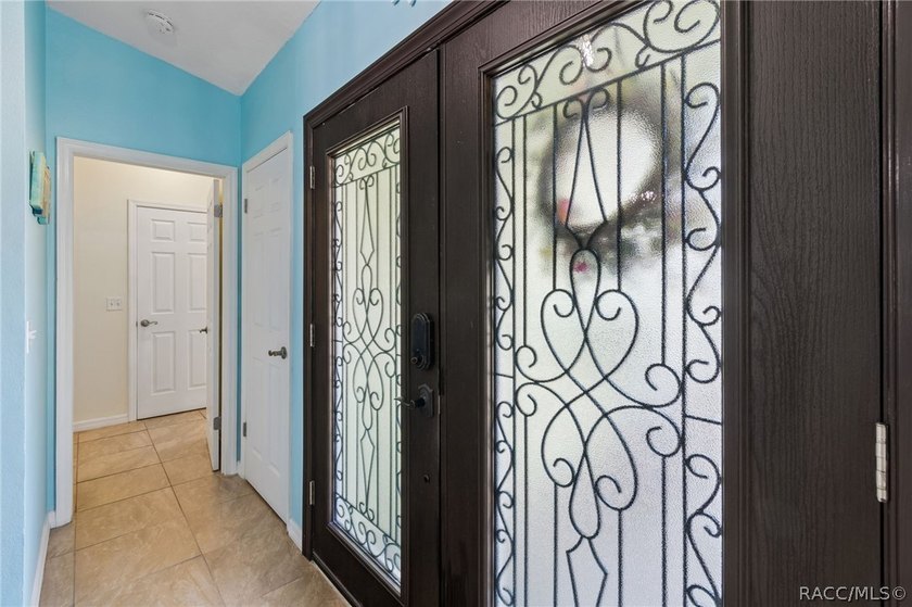 Welcome to this beautifully updated 4-bedroom, 2-bath pool home - photo 12