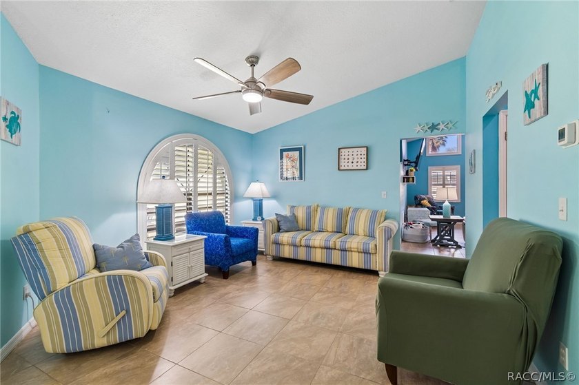 Welcome to this beautifully updated 4-bedroom, 2-bath pool home - photo 16