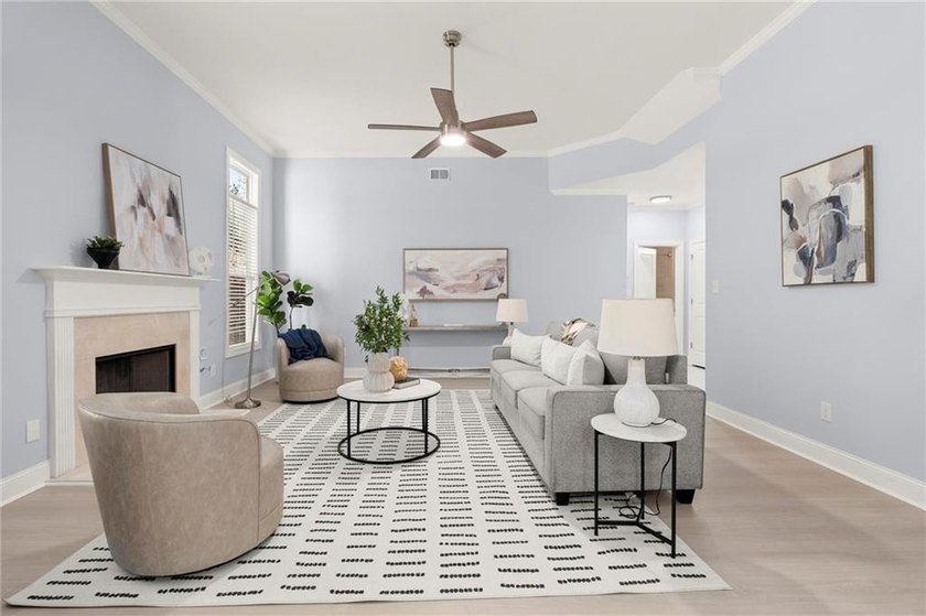 Welcome to this beautifully updated 5-bedroom, 3-bath home in - photo 34