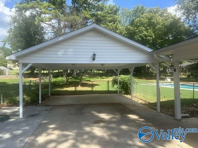 Location-Location 3/4 bedroom home, 5 baths (2-full, 1-3/4 - photo 33