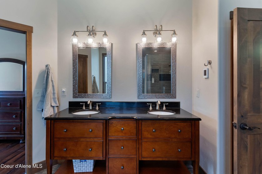 Perched above The Idaho Club, this exceptional luxury home - photo 18
