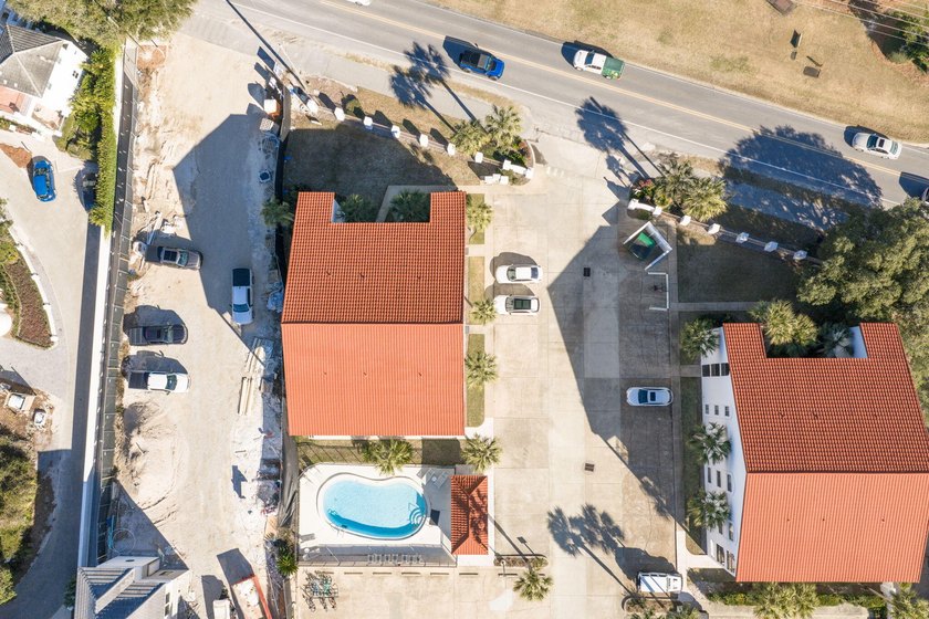Welcome to The Palms at Seagrove, ideally situated in the heart - photo 29
