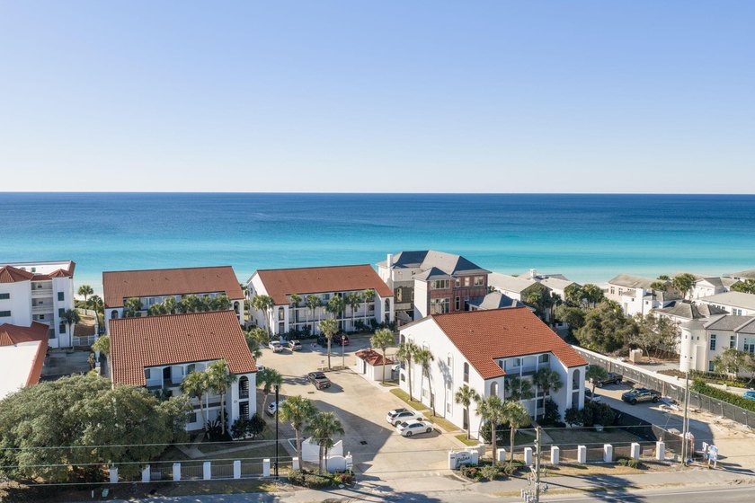 Welcome to The Palms at Seagrove, ideally situated in the heart - photo 30