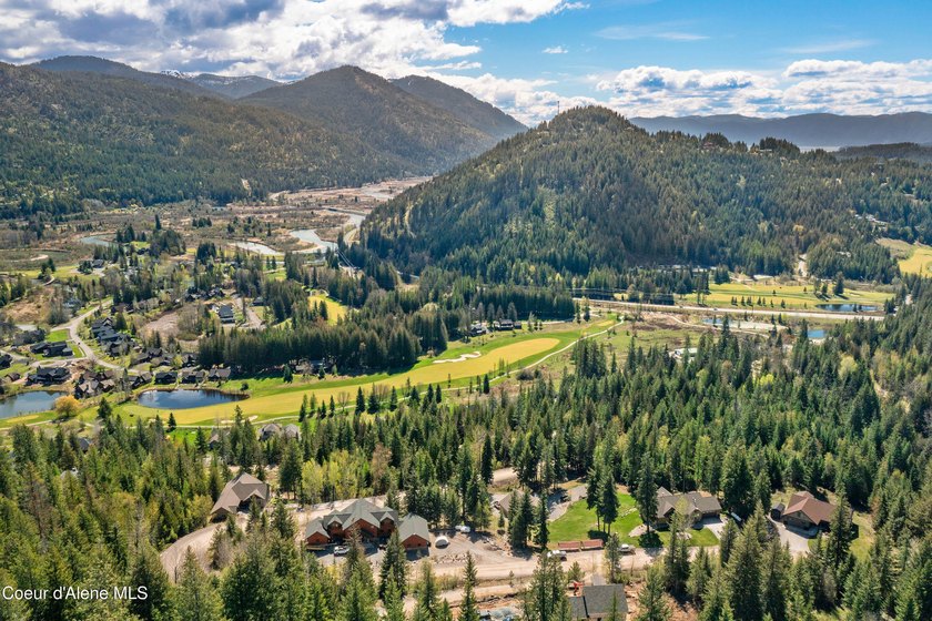 Perched above The Idaho Club, this exceptional luxury home - photo 46