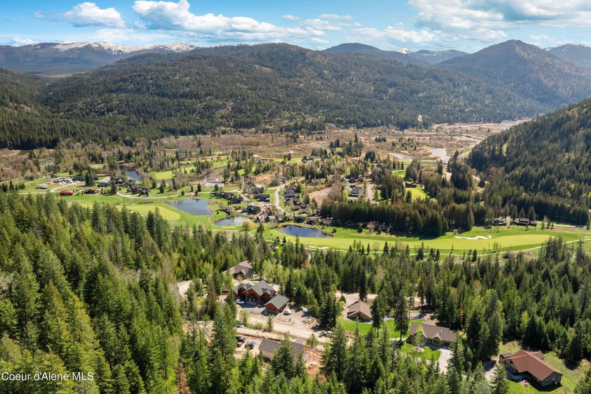 Perched above The Idaho Club, this exceptional luxury home - photo 47
