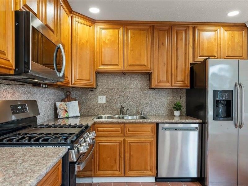 NEW PRICE UNBEATABLE VALUE! AMAZING OPPORTUNITY! Now offered at - photo 13