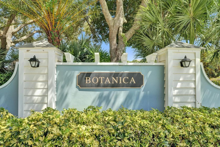 Welcome to this stunning 4-bedroom, 3.5-bathroom residence - photo 13