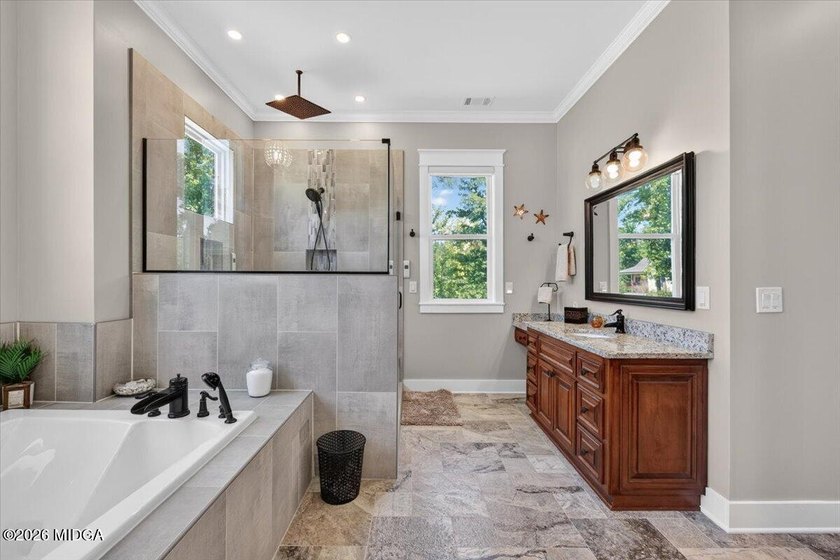 Tucked away in a private cove and set on an expansive 3 acre lot - photo 27