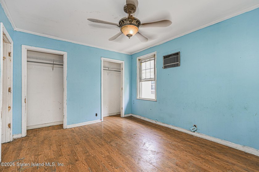 PROPERTY IS VACANT! PRICED TO SELL AS IS: CASH OFFERS ONLY - photo 29