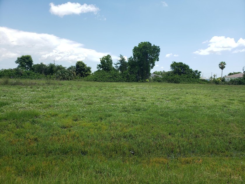 Attention Builders, Developers, and Agents! Your next project - photo 2