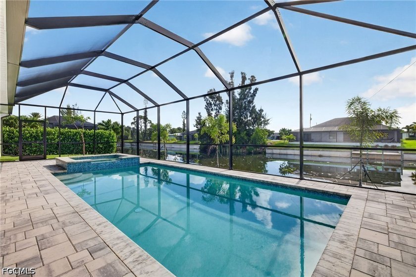 MOVE IN READY NOW NEW CONSTRUCTION! 24-FOOT SLIDING GLASS DOOR - photo 36