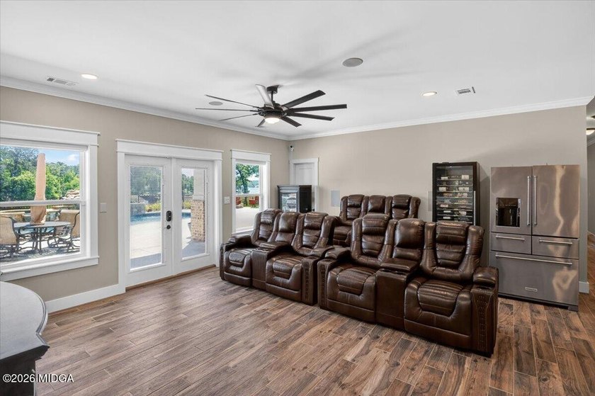 Tucked away in a private cove and set on an expansive 3 acre lot - photo 42