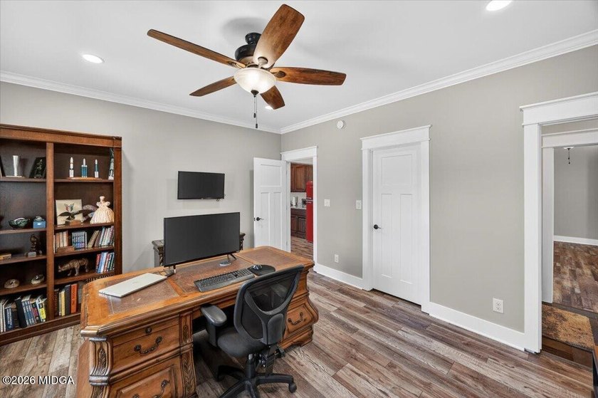 Tucked away in a private cove and set on an expansive 3 acre lot - photo 45