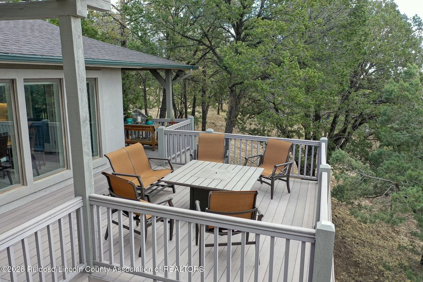 Beautifully remodeled mountain retreat located on a quiet - photo 24