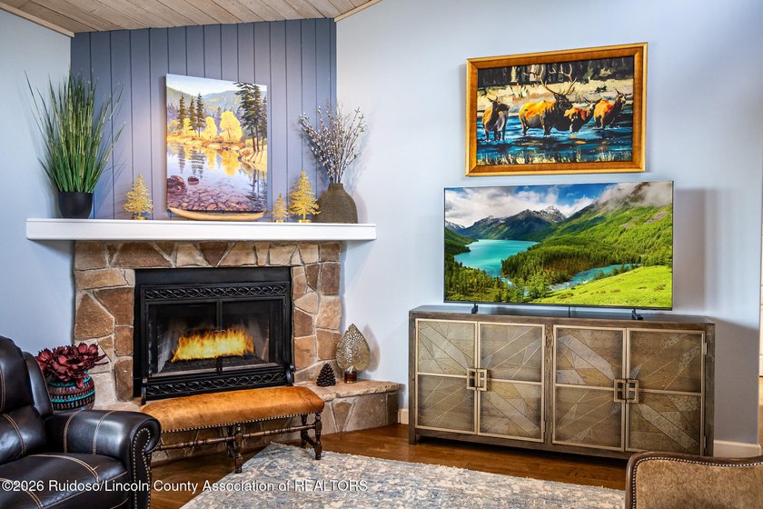 Beautifully remodeled mountain retreat located on a quiet - photo 28