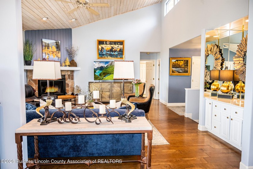 Beautifully remodeled mountain retreat located on a quiet - photo 33