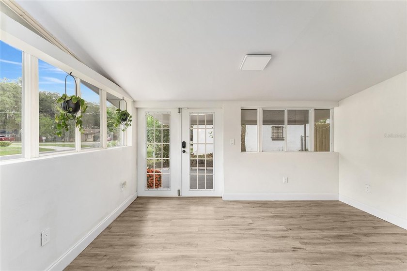 This beautifully updated concrete block home has been - photo 8