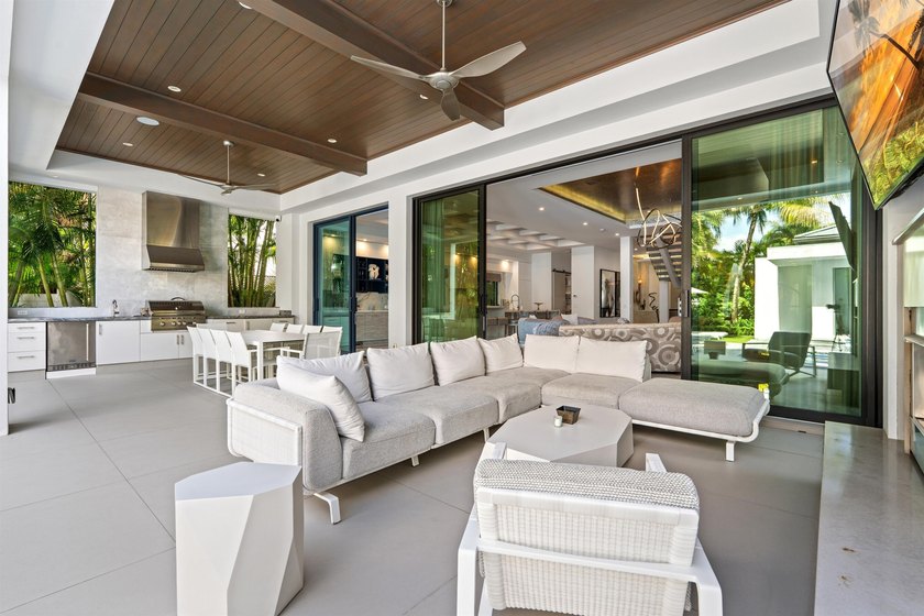 An artful modern showplace for indoor/outdoor entertaining, this - photo 49