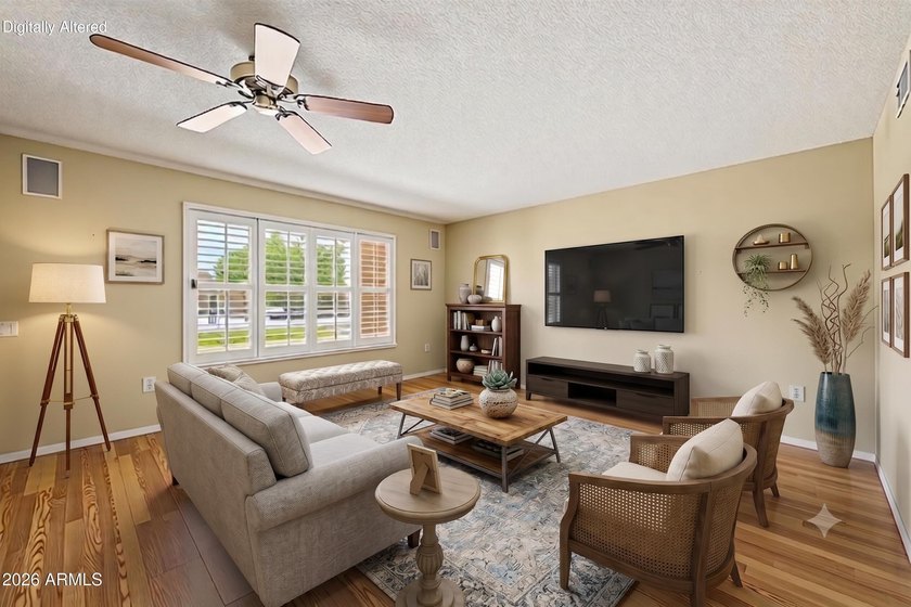 Single-level Del Webb home in Sun City, a 55+ active adult - photo 11