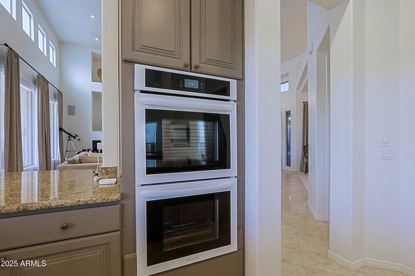 This lovely home has 2 bedrooms with den/study and optional - photo 21