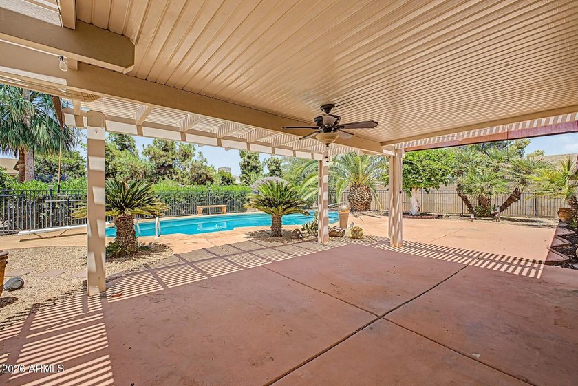 Single-level Del Webb home in Sun City, a 55+ active adult - photo 37
