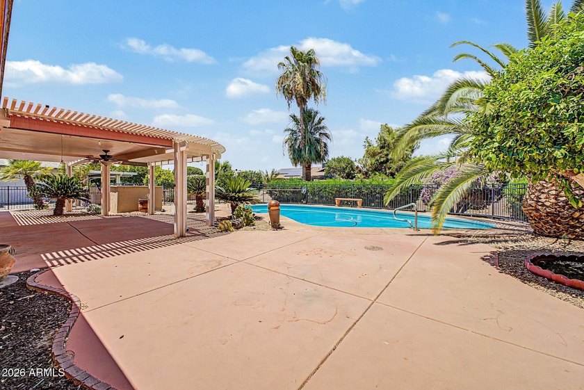 Single-level Del Webb home in Sun City, a 55+ active adult - photo 41