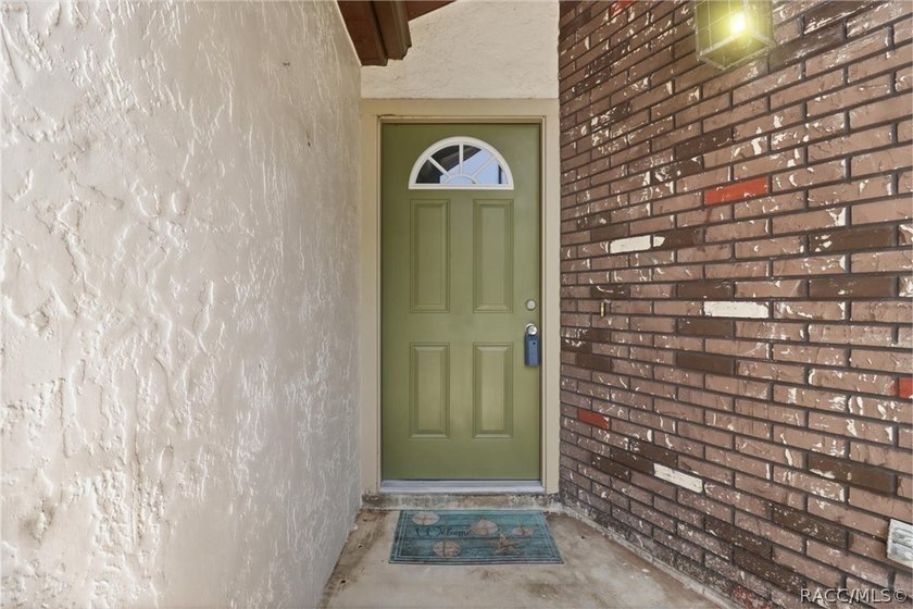 Tucked into the laid-back charm Sugarmill Woods, this charming - photo 41