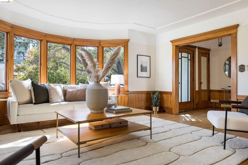 Welcome to 538 Weldon Avenue. This captivating 3-bedroom, 1-bath - photo 5