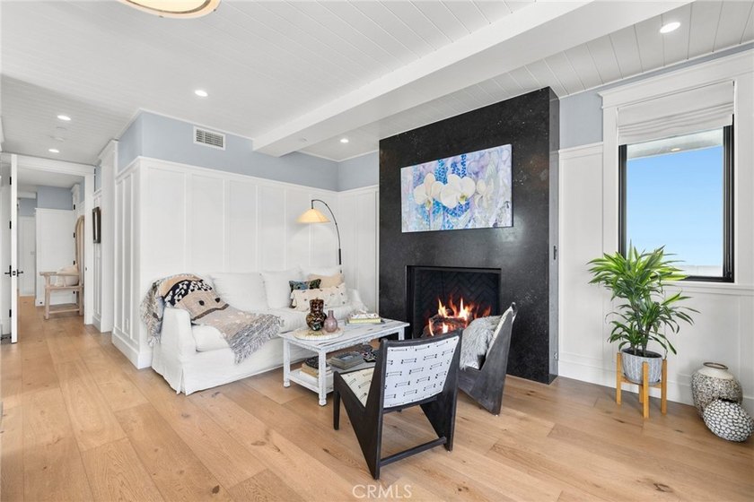 Indulge in luxurious coastal living with this fully furnished - photo 18
