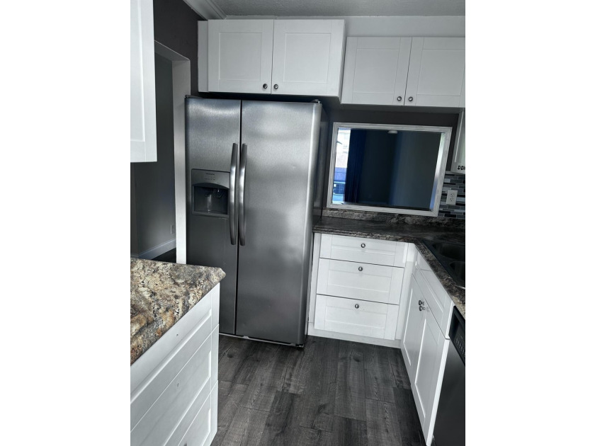 Your buyers will love this great location to call home. Close to - photo 5