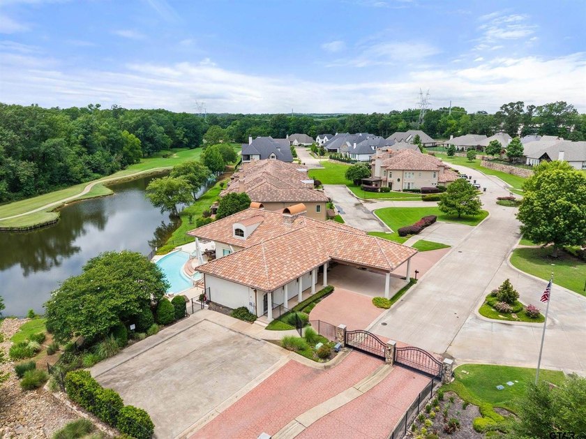 Nestled behind the gates of the Villas of Hollytree, 822 - photo 44