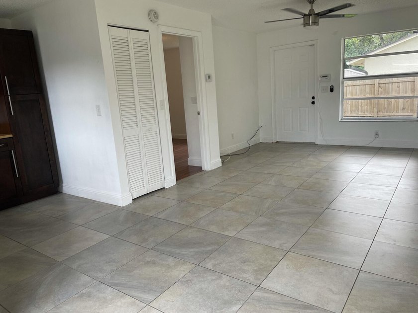 Exceptional investment opportunity in the highly desirable - photo 7