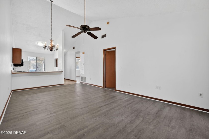 Welcome to low-maintenance living in the heart of Port Orange! - photo 11