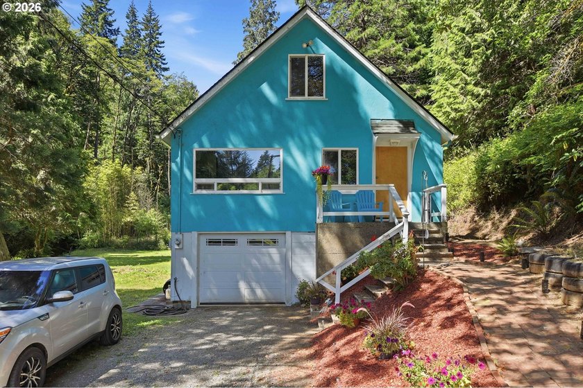 Tucked away at the end of a private driveway, this secluded and - photo 15
