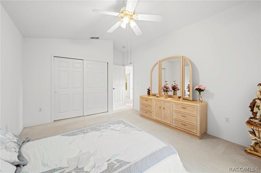 Priced to Sell! Move-in ready 3BR/2BA/2-car garage home in a - photo 34