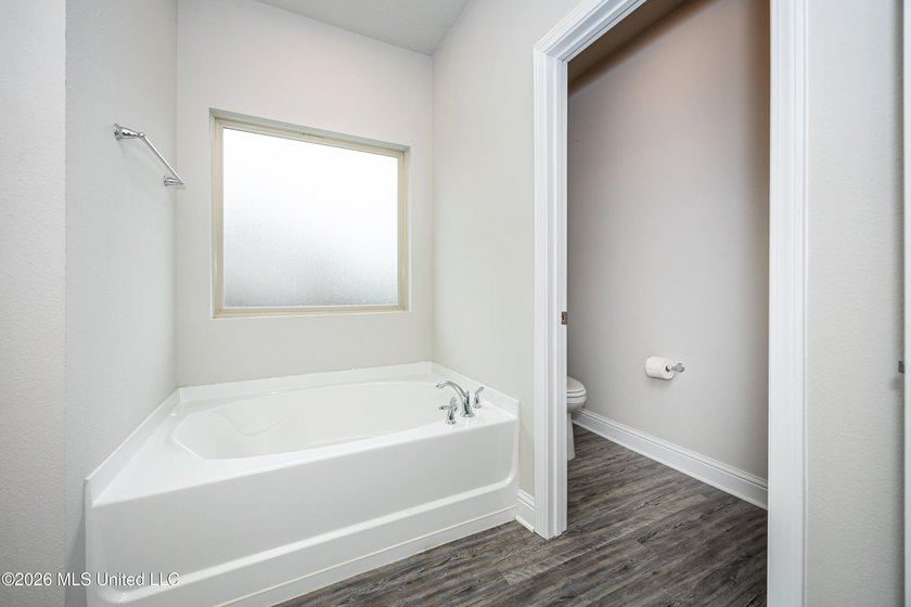 This Victoria model home is one of our floorplans offering - photo 25