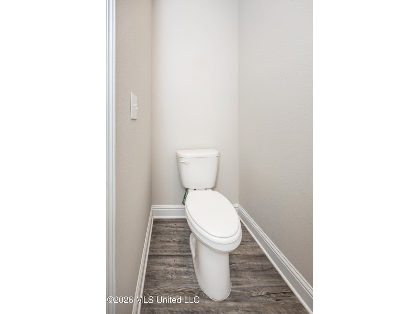 This Victoria model home is one of our floorplans offering - photo 26