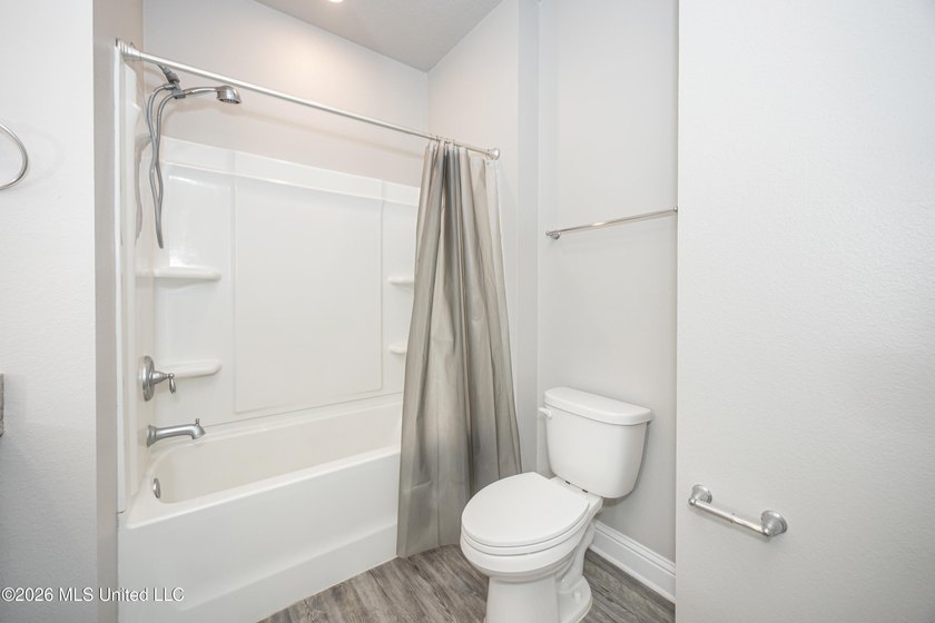 This Victoria model home is one of our floorplans offering - photo 37