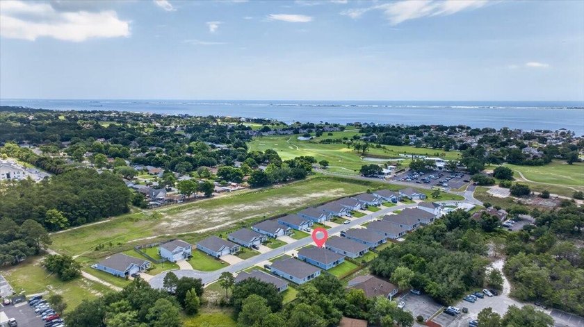Nestled in a cul-de-sac, this beautifully built 2022 home offers - photo 47