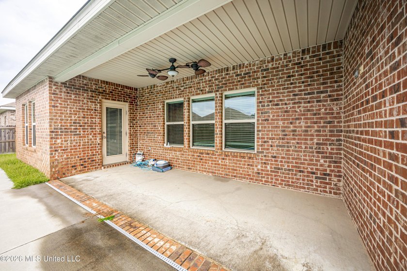 This Victoria model home is one of our floorplans offering - photo 47
