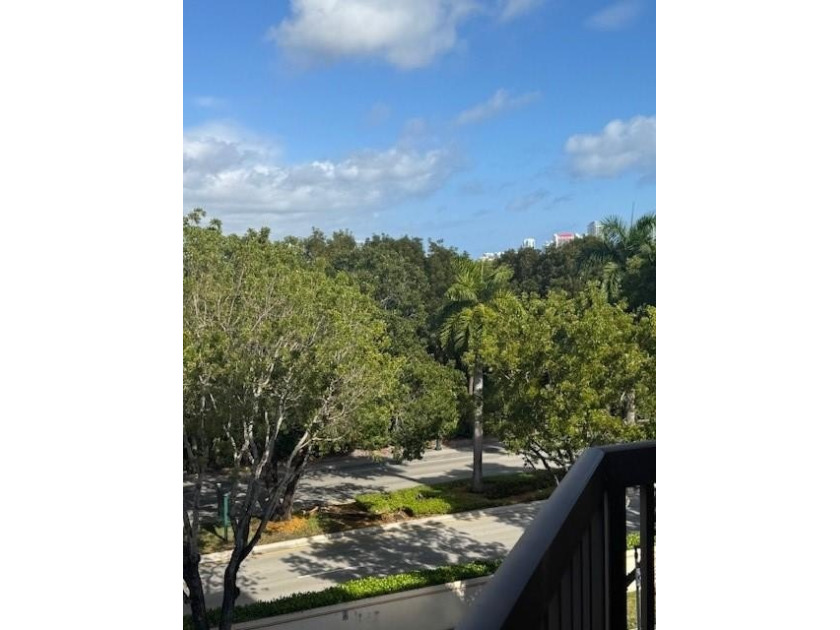 INVESTORS. FLIP OPPORTUNITY. PRIME AVENTURA LOCATION. PRICELESS - photo 9