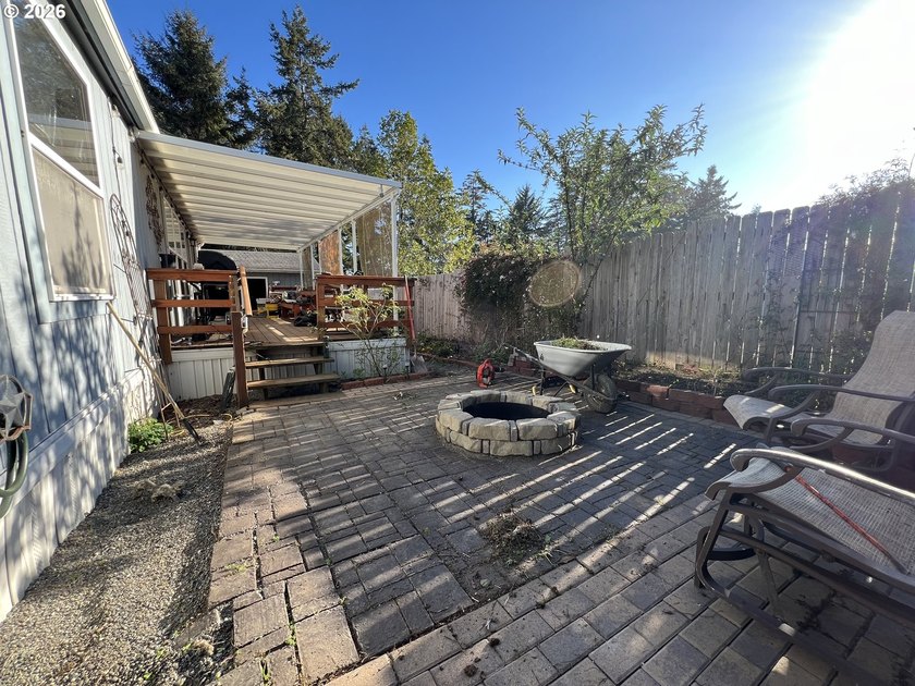 16126 Gustafson offers a warm and inviting slice of Oregon - photo 13