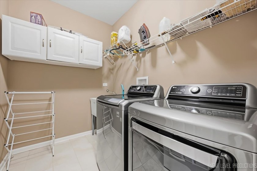 Enjoy carefree, low-maintenance living in this meticulously - photo 27